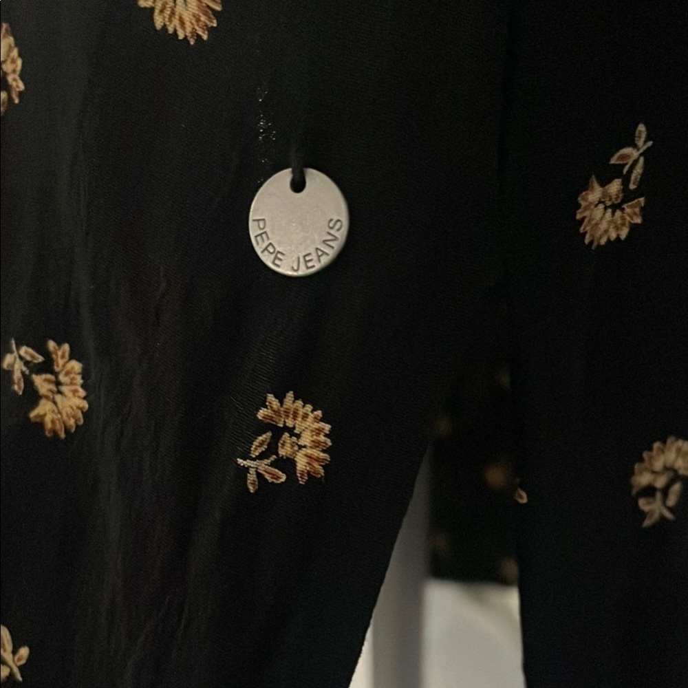 Pepe Jeans Elegant Black and Gold Women's Dress - Picture 4 of 7